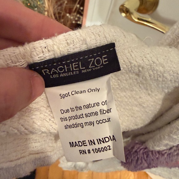 Rachel Zoe White Blanket with Pink and Purple Accents-NWT! Very cozy! - Picture 7 of 11